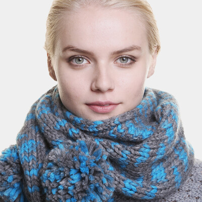 

Woman's Scarf