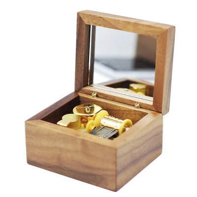 

Jingdong supermarket Yun Sheng creative gift toys octave box walnut ornaments music box gold-plated movement Yunsheng movement sky city