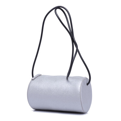 

Selling brand women handbags retro personality girl shoulder messenger bag solid PU leather small bag
