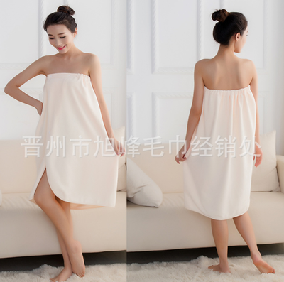 

Microfibre-flat ladys bath towel with absorbent fluff The elastic band of the bathrobe skirt prevents slipping
