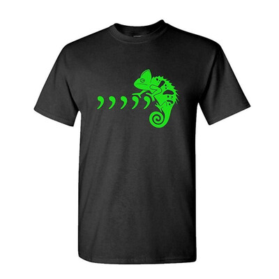 

Comma Chameleon Funny 80s Retro Music - Mens Cotton T-Shirt
