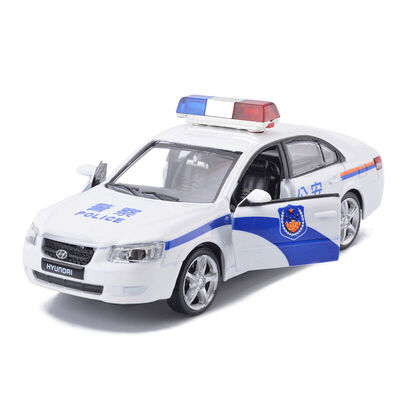 

Caper alloy car 1:32 Beijing Hyundai police car simulation car model baby children's toys boys toys car with sound and light 88844NAAA