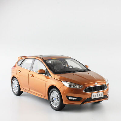 

118 scale Ford FOCUS 2015 diecast model car orange
