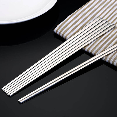 

Jingdong supermarket sunshine flying song 304 stainless steel chopsticks four pairs of high-grade Korean flat chopsticks tableware household goods gift box 1499