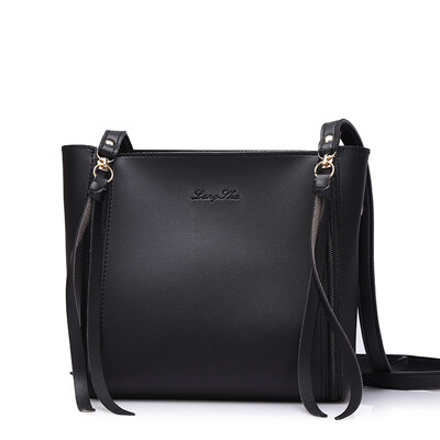 

Langsha LangSha shoulder bag Messenger bag fashion wild female bag simple retro child package L1273-1B black