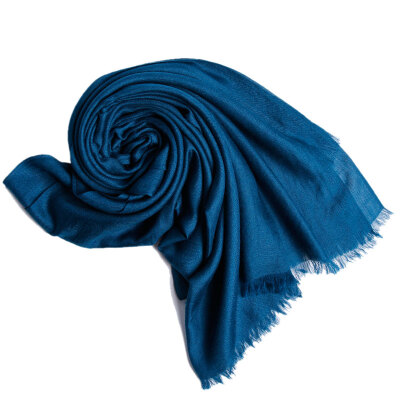 

Hengyuanxiang 50M16509 spring&autumn thin paragraph worsted pure cashmere long scarf female large size sunscreen scarf air conditioning shawl fashion wild wild blue