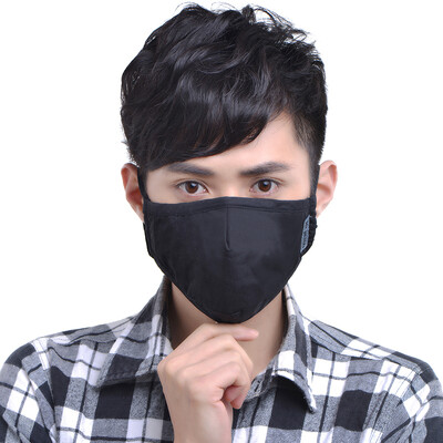 

Green Respiratory Activated Carbon PM2.5 anti-haze dust thin fashion breathable fine mask donated 3 electrostatic adsorption filter black (small)