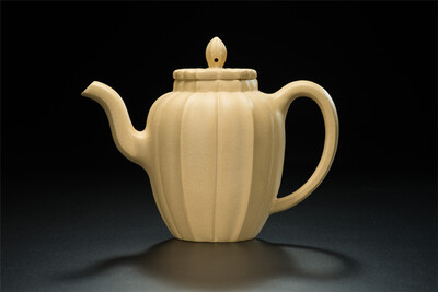 

Beauty Handmade Chinese Yellow Yixing Zisha Clay Teapot 330ml 112 oz