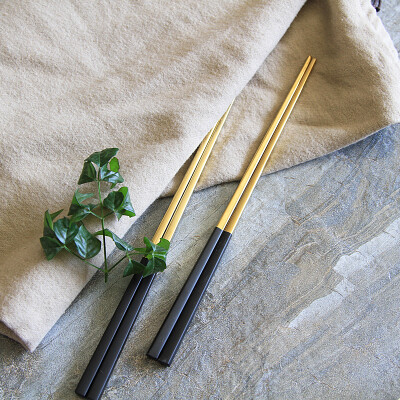 

[Jingdong supermarket] Dior lily elegant gold-plated stainless steel chopsticks two copies