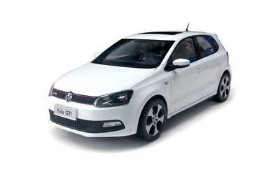 

118 scale VW Volkswagen Polo GTI 2012 diecast model car white