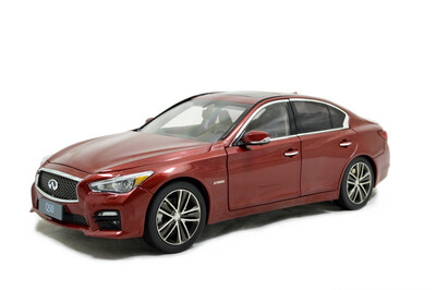 

1:18 scale Infiniti Q50 2014 diecast model car red