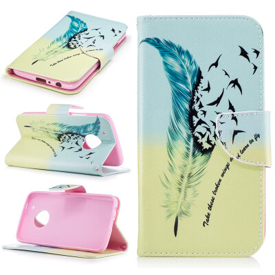 

Feathers and birds Design PU Leather Flip Cover Wallet Card Holder Case for Motorola Moto G5 Plus