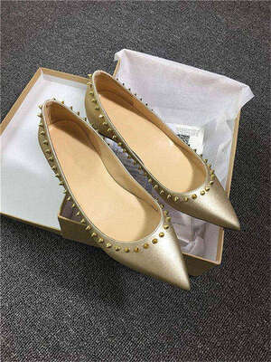 

Jiabaisi Women Flats Pointed Toe nails patent Flats Slip On low heel shoes Large Size Wedding Party Casual Basic Shoes