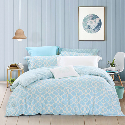 

Mercury Home Textiles MERCURY Cotton Twill Prints Four Pieces Lakers Plus Double 18m Bed