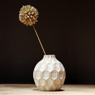 

Artistic simple fashionable ceramic vase white vase honeycomb vase ornaments - broth vase