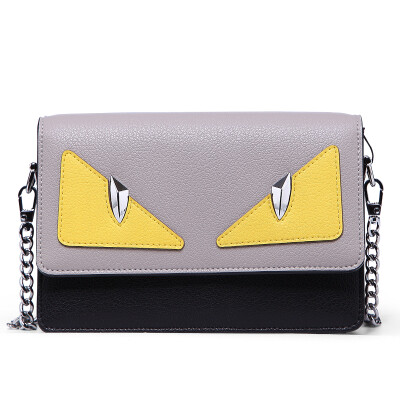 

Crocodile (CROCODILE) cowhide shoulder bag Korean version of the wave of small devil Messenger bag chain bag 12671098-02 gray