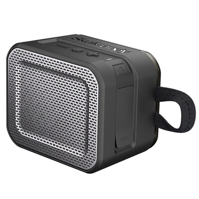 

Skullcandy BARRICADE S7PCW-J582 Portable Bluetooth Waterproof Speaker Audio Black