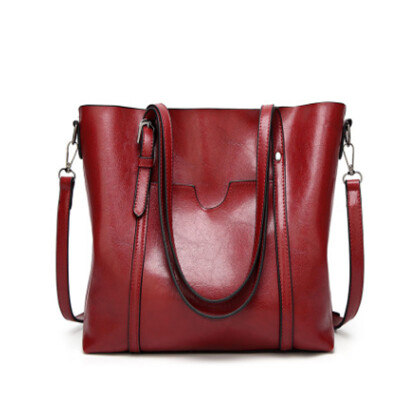 

2017 new fashion oil wax skin large capacity ladies handbag Tuo Te models shoulder bag trend Messenger bag