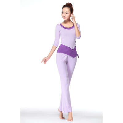 

The new trend yoga suit in 2017 is a new spring/summer new spring/summer collection, which will be worn by modell