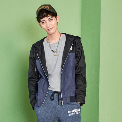 

Semir (Semir) Осень 2017 года мужской куртки мужского спорта на открытом воздухе куртки с капюшоном подростками 13316081115 бренда Tide случайной рубашки и синие джинсами M
