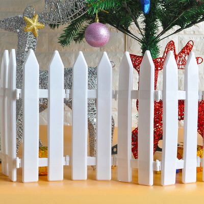 

Multi-Memories Christmas Tree Package Accessories Christmas Decoration Scene Decoration Decoration White Plastic Splicing Fence 30 Pack