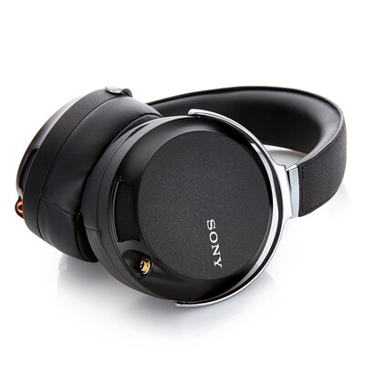 

SONY MDR-Z7 Headphones