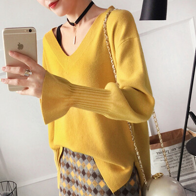 

sustory women 2017 autumn section Korean version of the wave of loose students wild V-neck speaker sleeve sweater SRSU063 yellow all