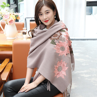

Shanghai stock STORY Of SHANGHAI autumn&winter women&39s wool scarves thick warm shawl peony decals red
