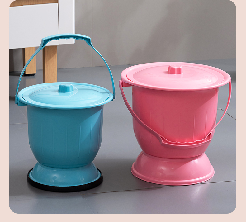 带盖的老人夜壶 痰盂尿壶老人小便夜壶带盖手提尿桶大人家用起夜孕妇