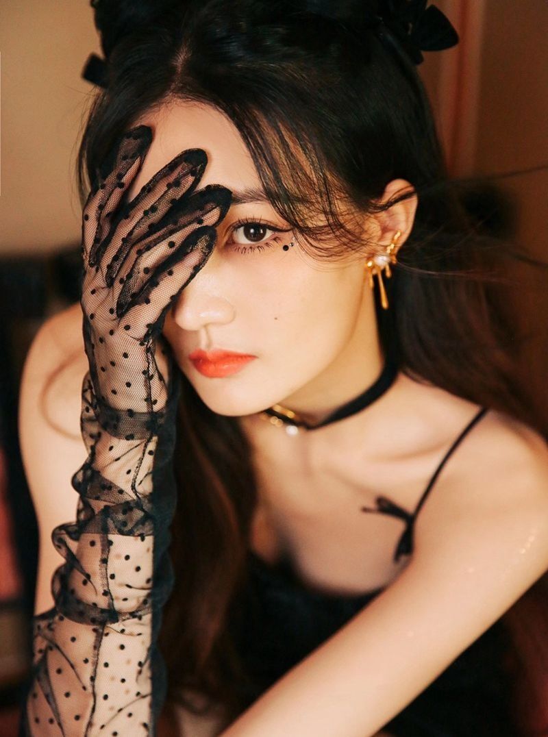 蕾丝手套同款蕾丝手套女士薄款性感网眼弹力复古礼仪婚礼新娘手套a款