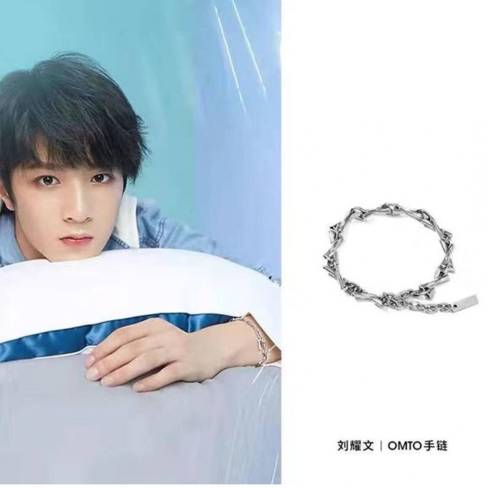 小众设计男女情侣闺蜜礼物ins个性简约手环手链logo拼接刘耀文同款