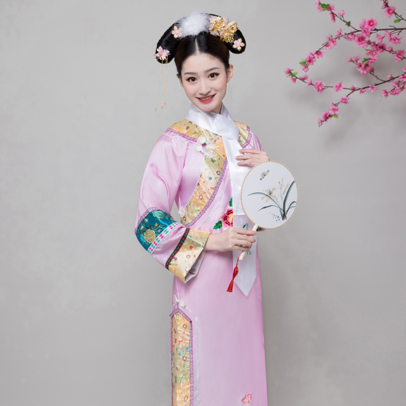 清朝古装女古代公主满族贵妃娘娘旗袍装演出还珠格格服装浅蓝色单独