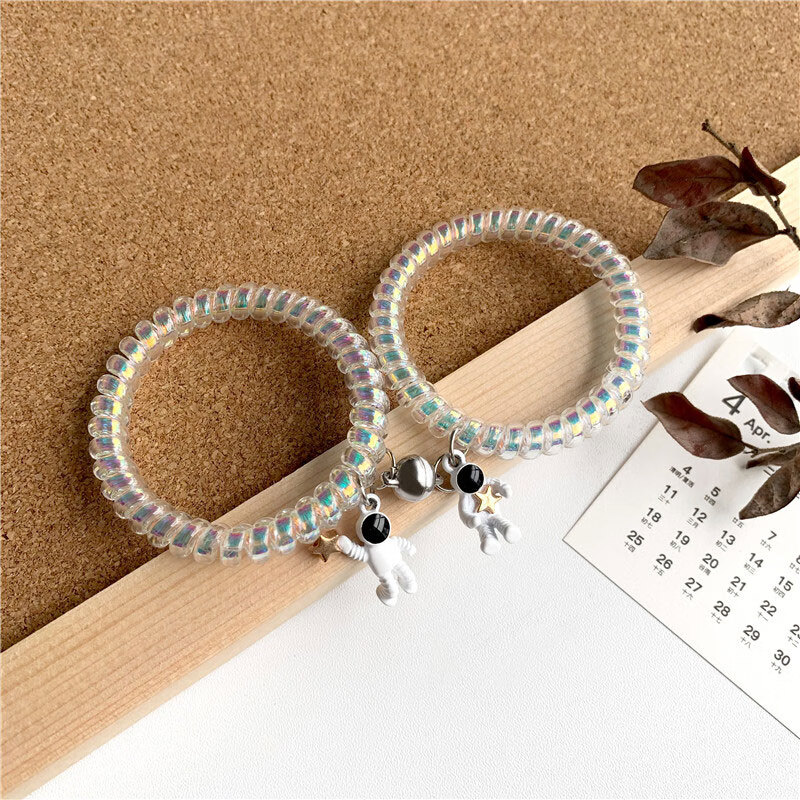 元捷 库洛米电话线女小清新太空人磁吸情侣手链闺蜜手绳两用潮 小公主