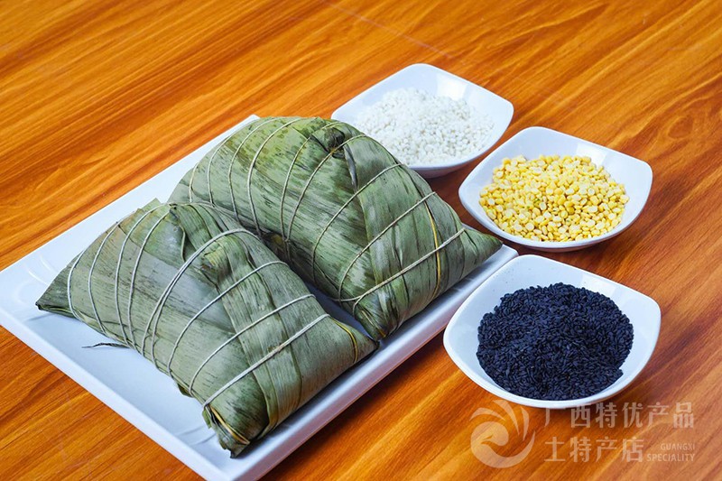 9折河池都安大黑米粽子端午草木灰水碱枕头粽2只1斤装装舌尖上广西