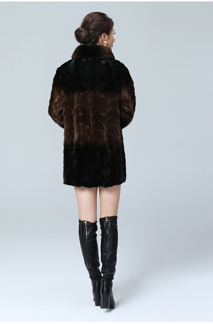 2021年新款秋冬季豹皮泰迪熊女士大衣海宁皮草中老年大码外套中长款