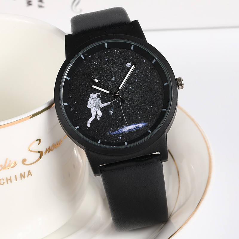 网红太空人宇航员表盘时尚潮流防水男女学生黑科技电子手表探索者精美