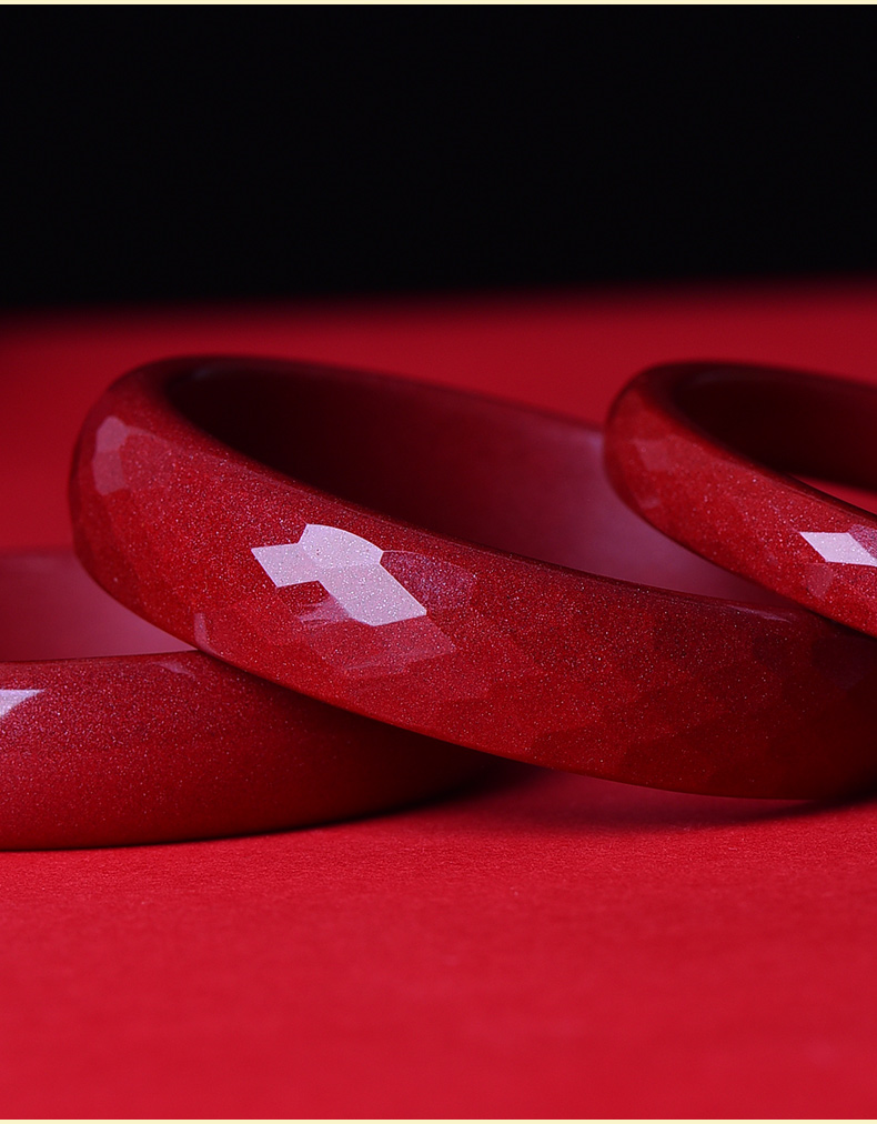 朴春原矿晶体红朱砂手镯女式气质手链网红送母闺蜜妈妈奶奶礼物菱形面