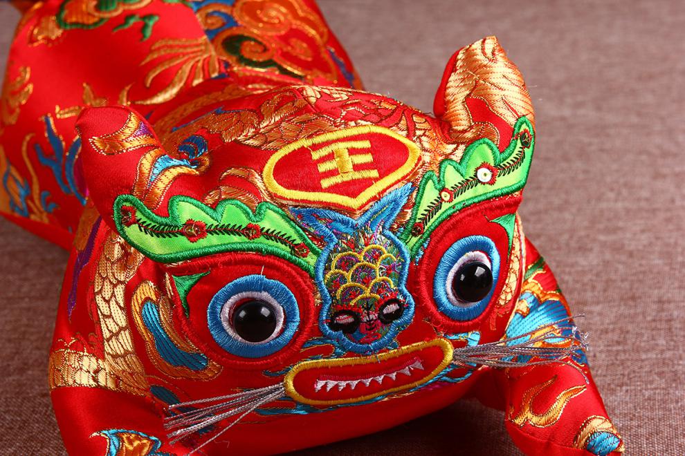 2022新款老虎头枕头新生儿布老虎双头传统民俗手工虎头枕婴儿满月抓周