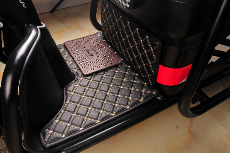 电动三轮车脚垫爱玛金彭雅迪小鸟捷马艾美达淮海小刀脚踏垫定制全包围