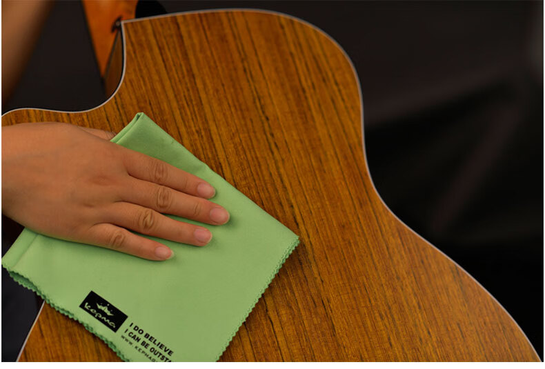 卡马原装吉他擦琴布 草绿色细纤维黑色logo卡马原装吉他擦琴布 抹布