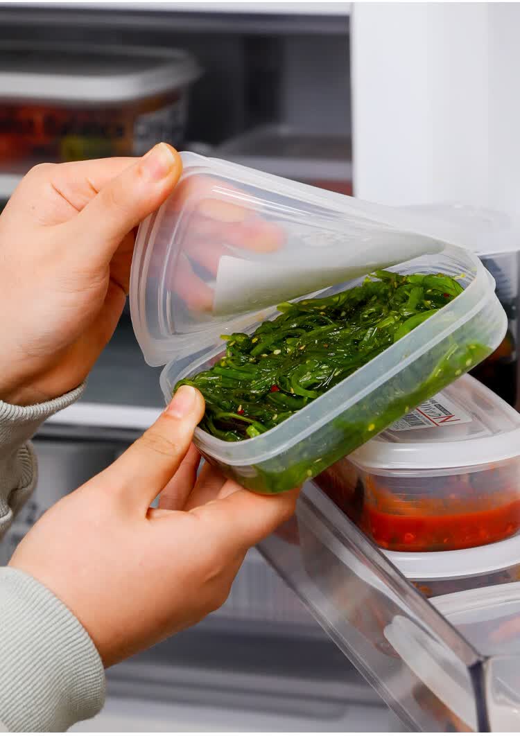 装咸菜盒子日本泡菜保鲜盒分格下饭菜榨菜配菜冰箱食物收纳盒密封盒