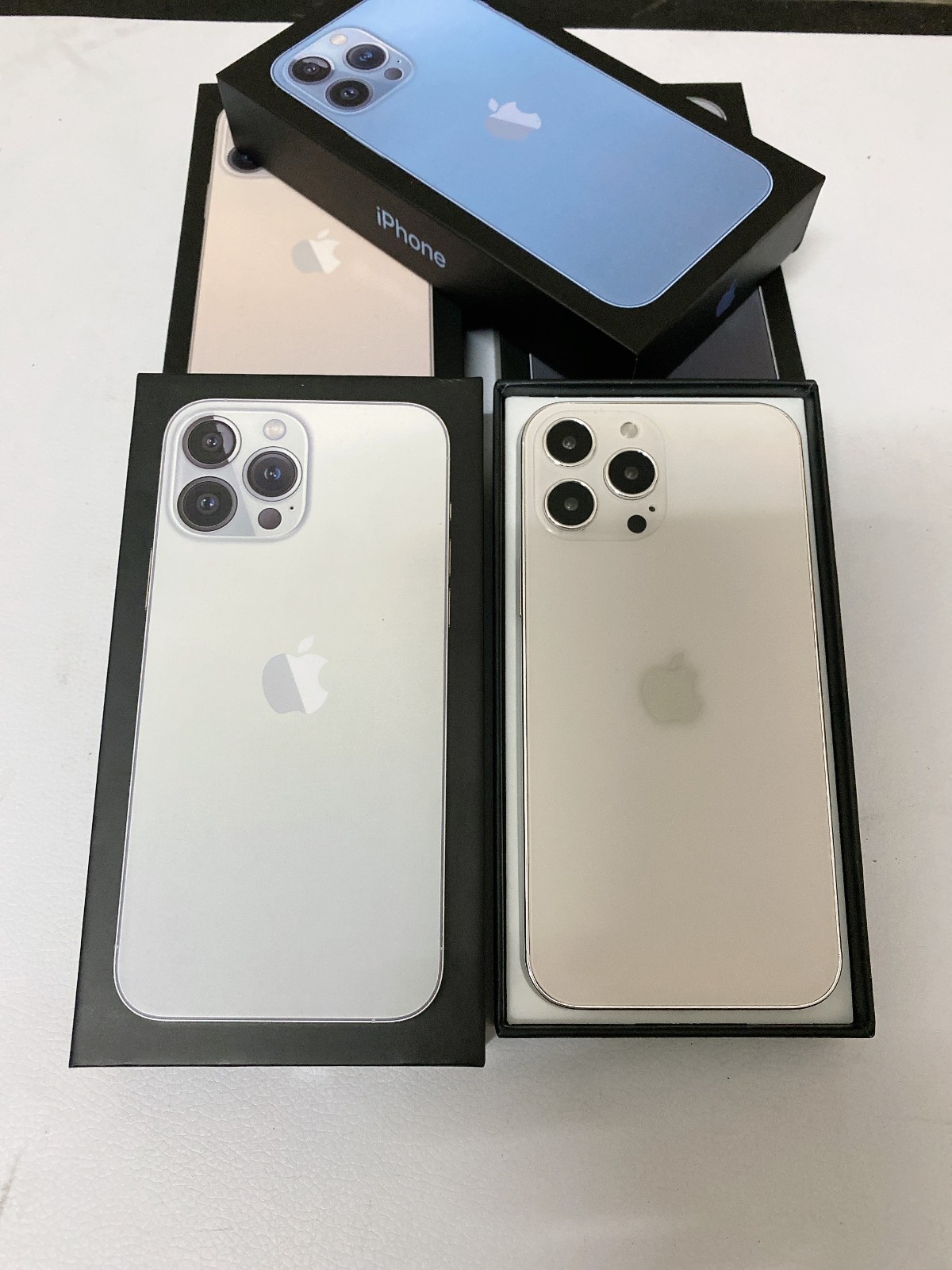 u&q 新品苹果13pro模型机可亮屏iphone13promax道具包装展示盒手机店