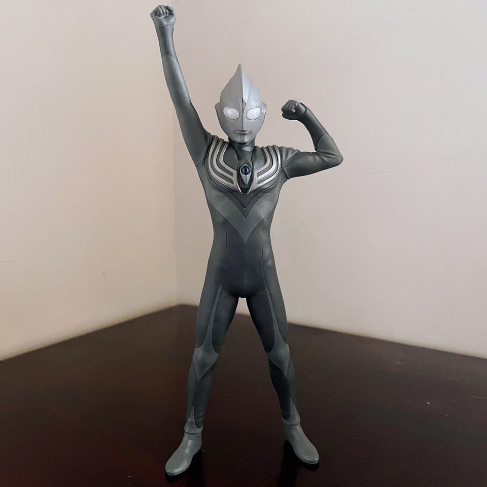 奥特曼登场版xp迪加奥特曼 黑暗迪迦 登场形态 暗黑 黑色迪迦【图片