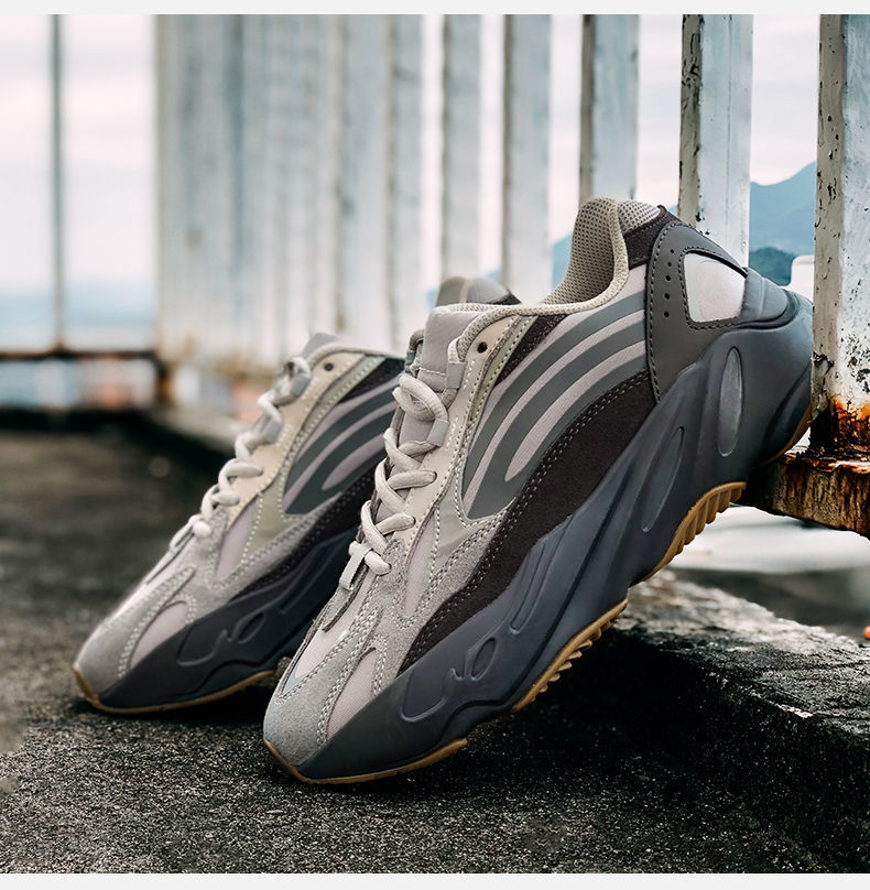 椰子700v2黑魂百搭老爹鞋ins运动鞋男黑武士富丝潞700v1初代灰36