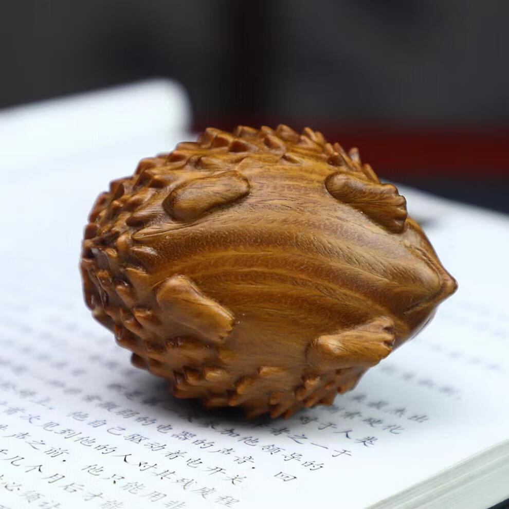 倍喜欢绿檀把件动物萌宠刺猬手把件实木雕刻文玩工艺品手把玩件装饰