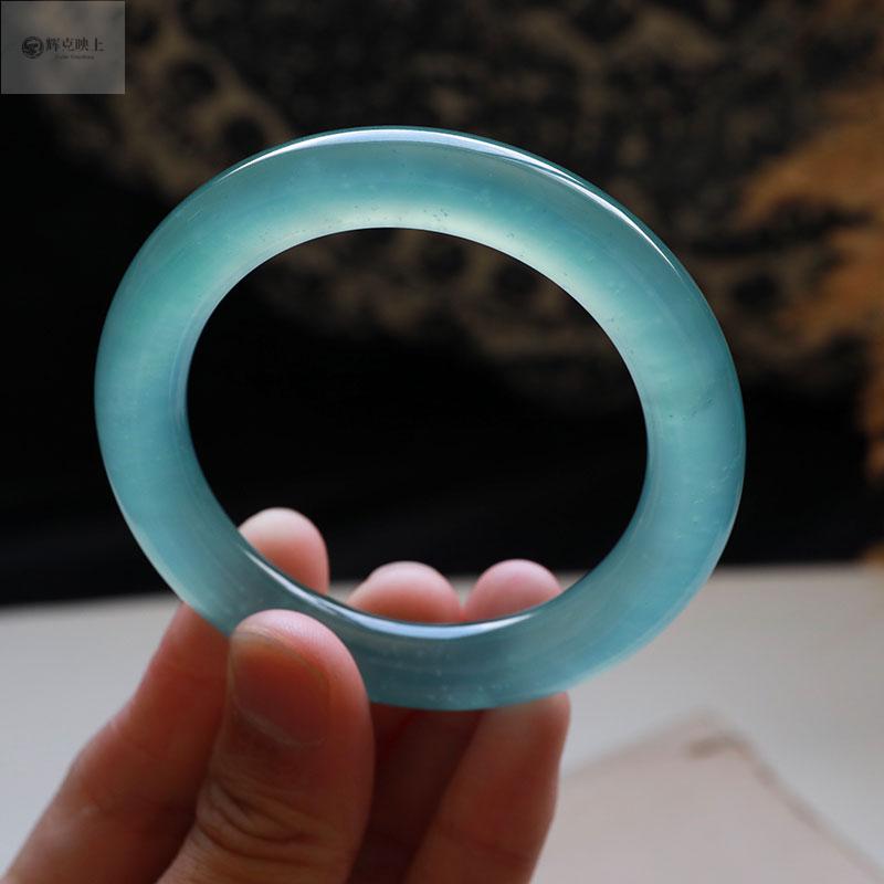 危地马拉翡翠天青冻木那高冰晴水岫玉底蓝水危料海宝蓝圆条手镯 附