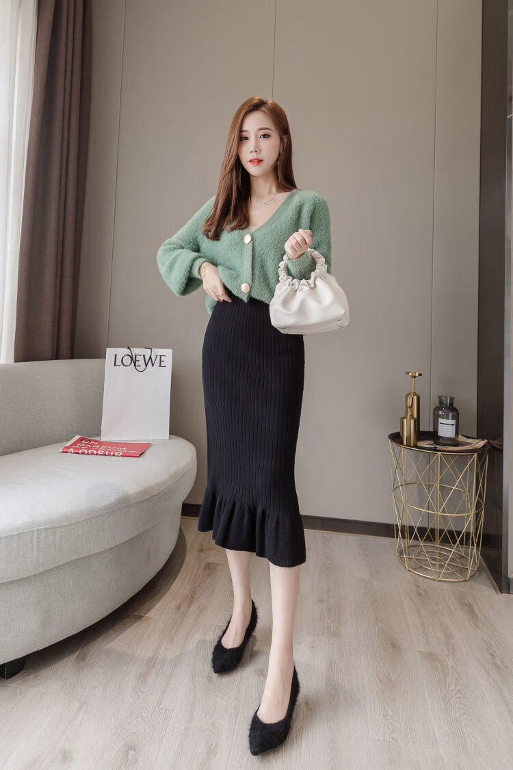 2021秋冬新款针织半身裙女韩版百搭高腰中长款包臀裙荷叶边鱼尾裙紫色