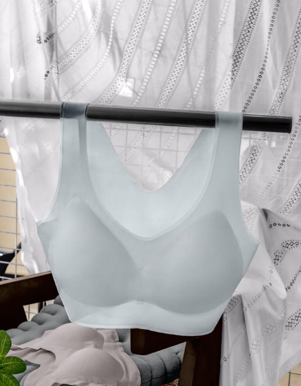 薄如蝉翼5d裸感冰纱轻薄夏无痕背心式内衣无钢圈可拆卸女士文胸水雾蓝
