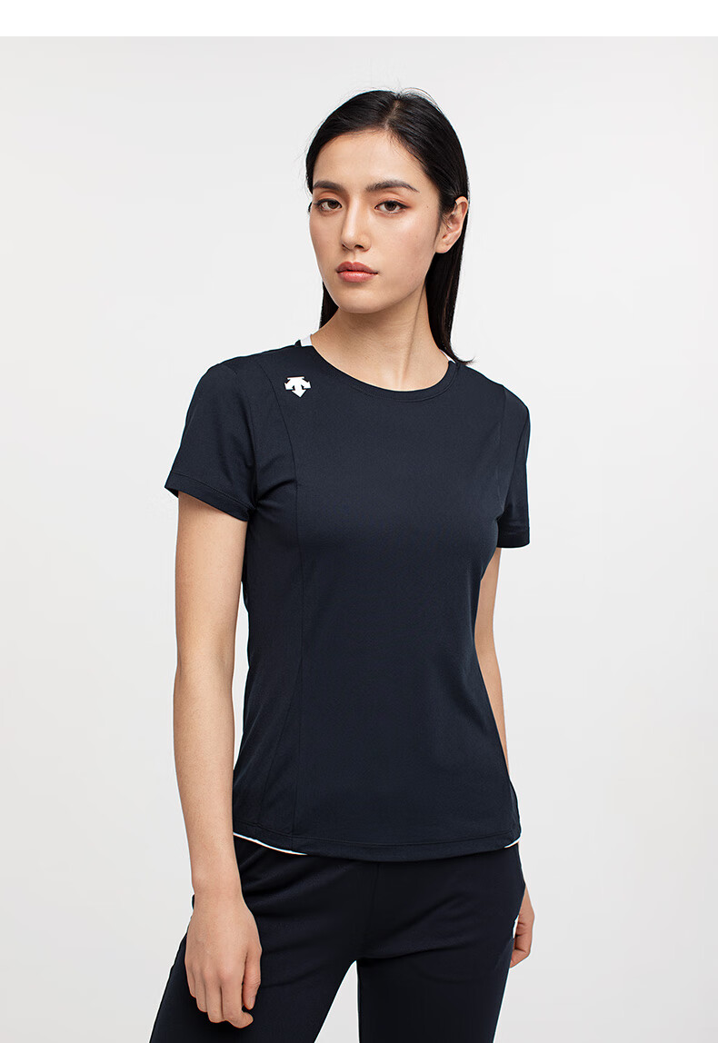 descente迪桑特tough面料training女子针织短袖t恤白色wtm16584a