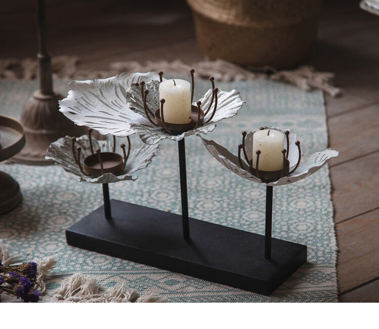 时尚家居烛台摆件欧式法式复古铁艺家用浪漫蜡烛托台莲花灯座蜡台拍摄